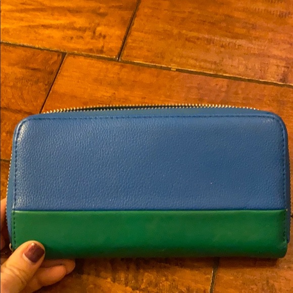 Green and blue wallet - Picture 2 of 3